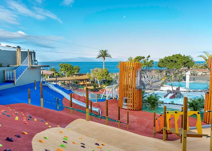 Adrian Hoteles Roca Nivaria